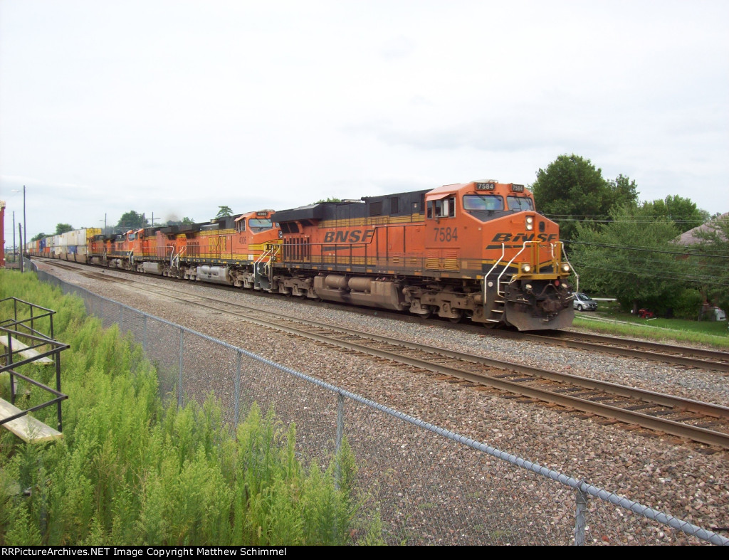 BNSF 1584